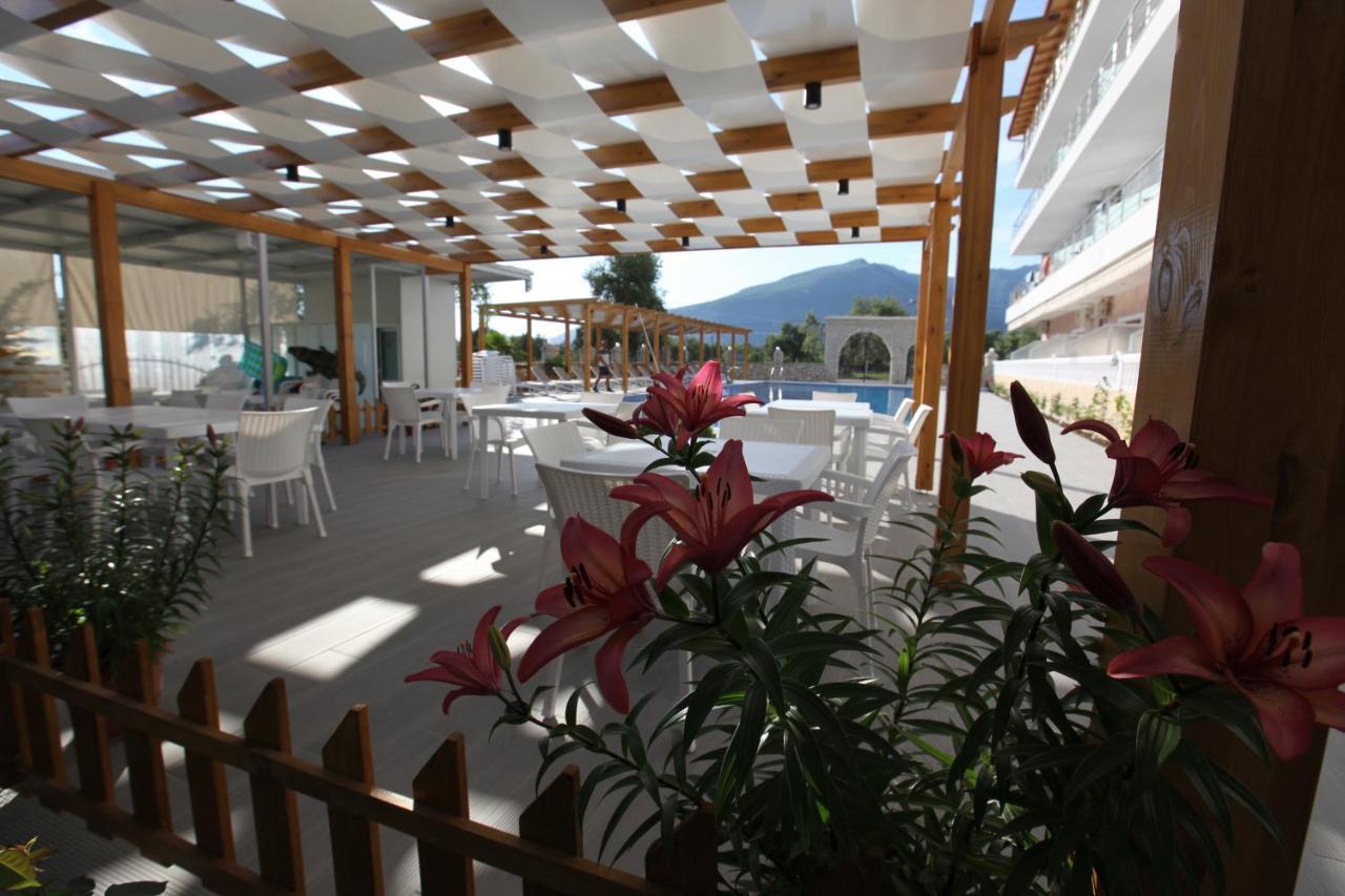 Hotel Riviera Borsh Ngoại thất bức ảnh