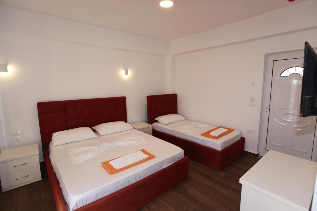 Hotel Riviera Borsh Ngoại thất bức ảnh