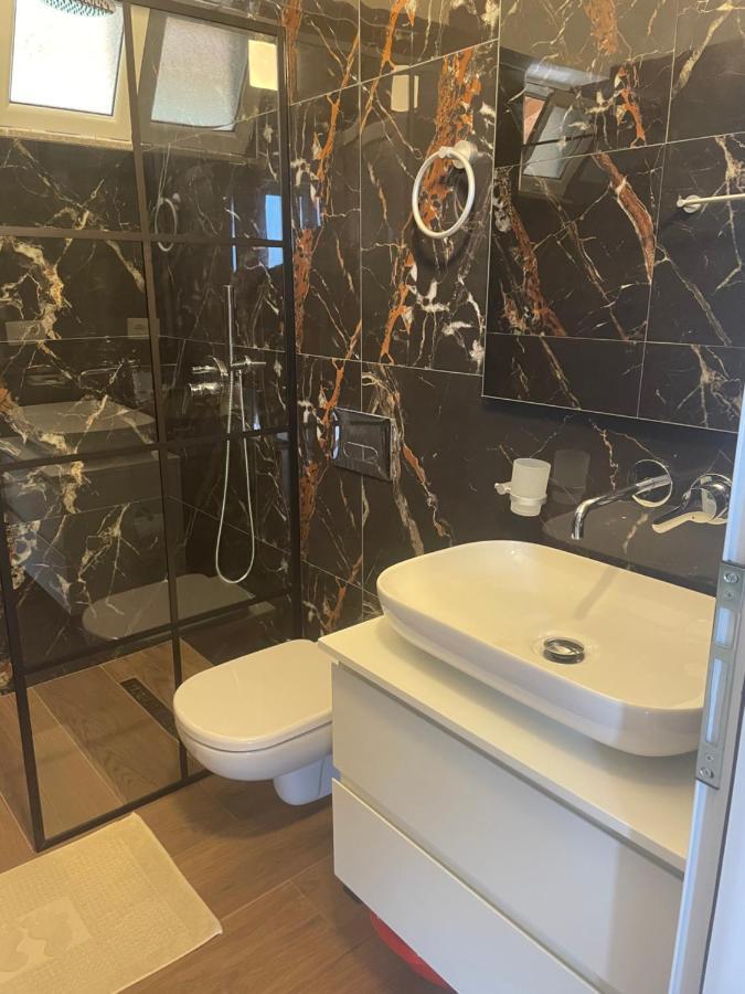 Hotel Riviera Borsh Ngoại thất bức ảnh