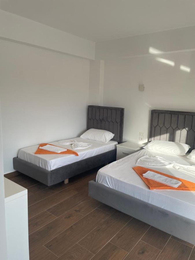 Hotel Riviera Borsh Ngoại thất bức ảnh