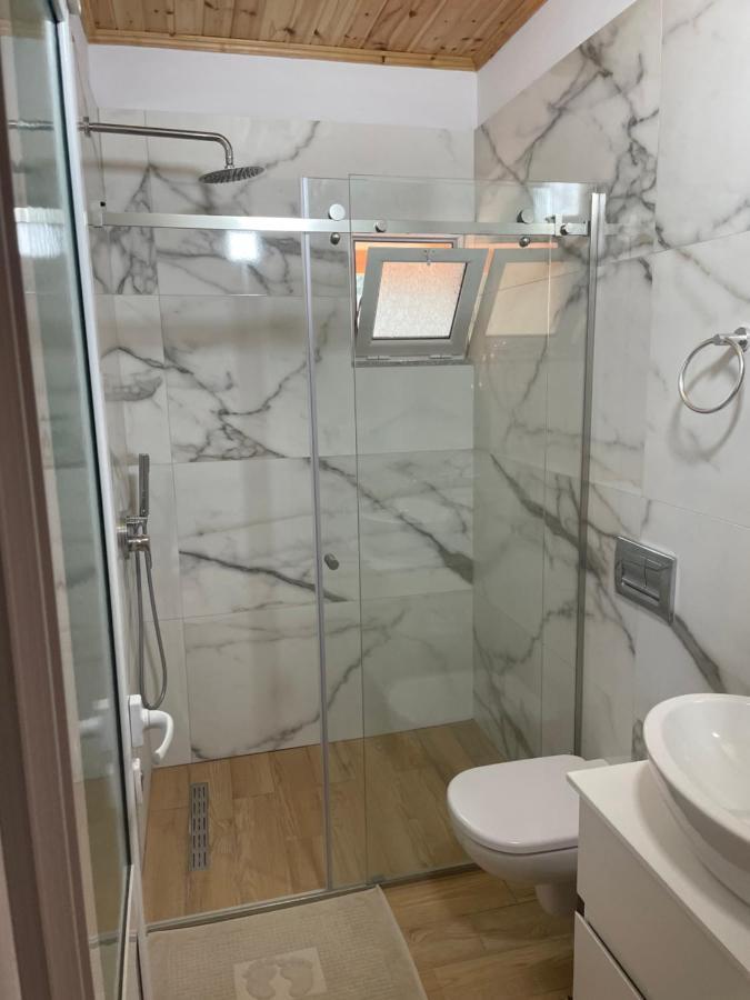 Hotel Riviera Borsh Ngoại thất bức ảnh